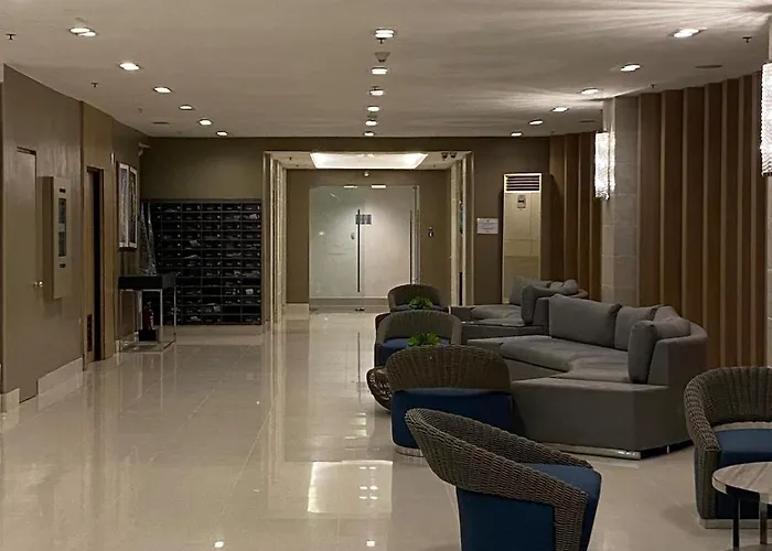 In Moa Pasay Homey Luxury Apartment *