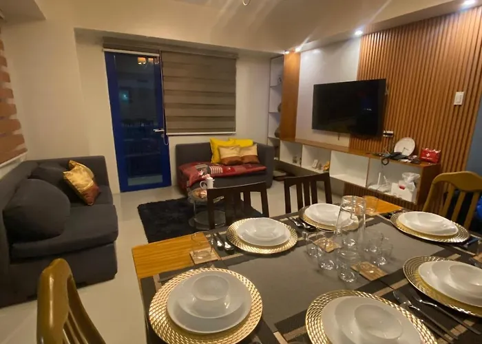In Moa Pasay Homey Luxury Apartment