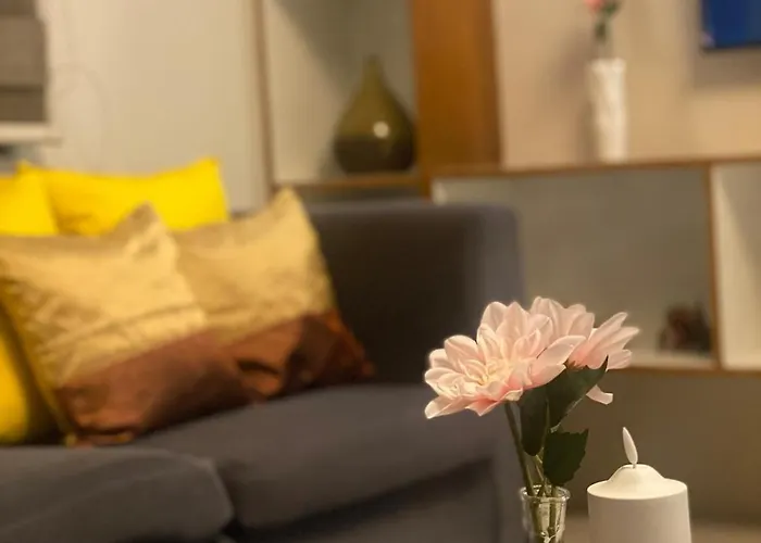 In Moa Pasay Homey Luxury Apartment Manila