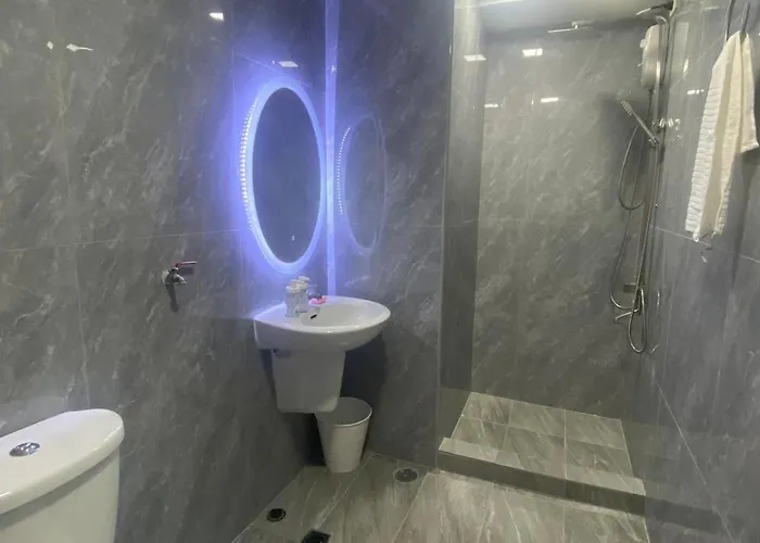 Apartment In Moa Pasay Homey Luxury *