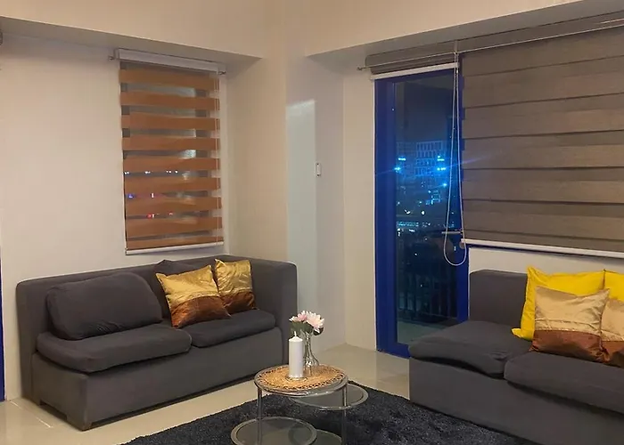 In Moa Pasay Homey Luxury Apartment