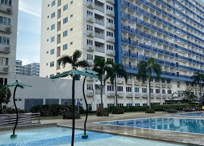 In Moa Pasay Homey Luxury Apartment